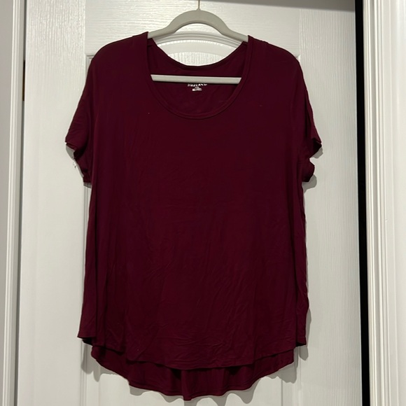 Maroon short sleeve shirt - Picture 1 of 3